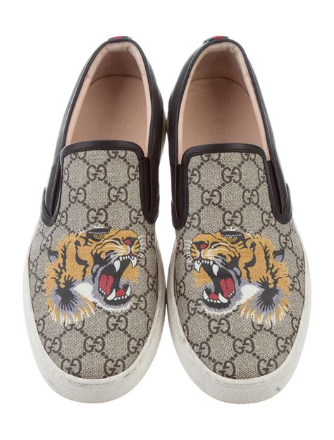 gucci tigger slip ons|gucci sneaker 1977 slip ons.